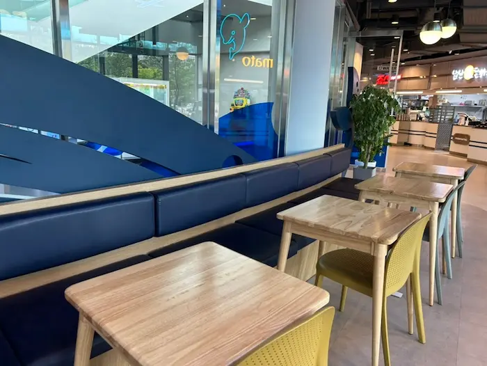 Rest area and seating area inside Aqua Planet Ilsan