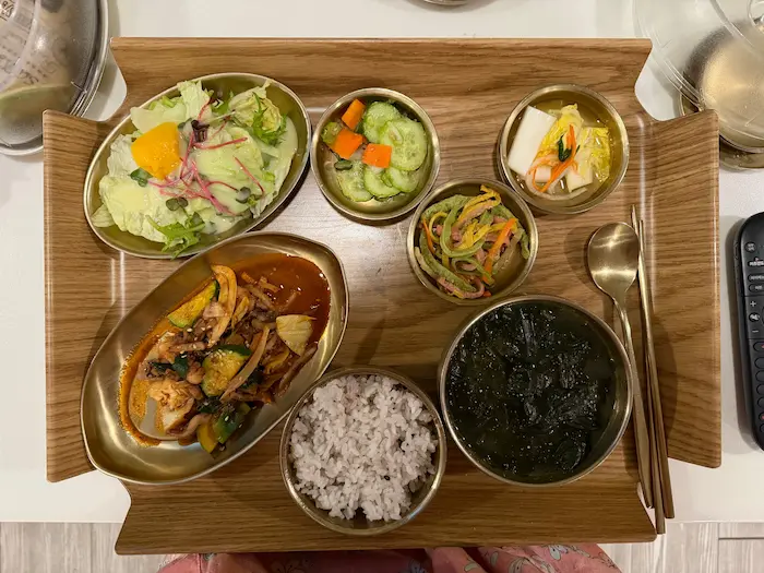 Daily lunch provided at a Korean Postpartum Care Center