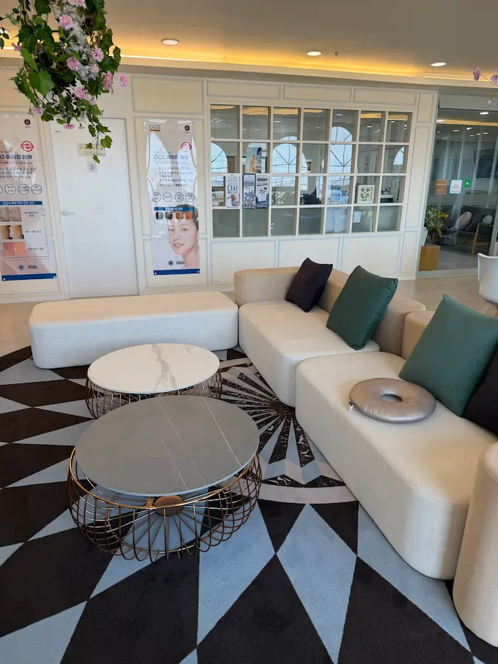 Comfortable lounge area inside a Korean Postpartum Care Center