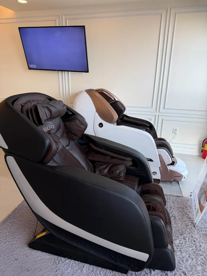 Comfortable lounge area inside a Korean Postpartum Care Center